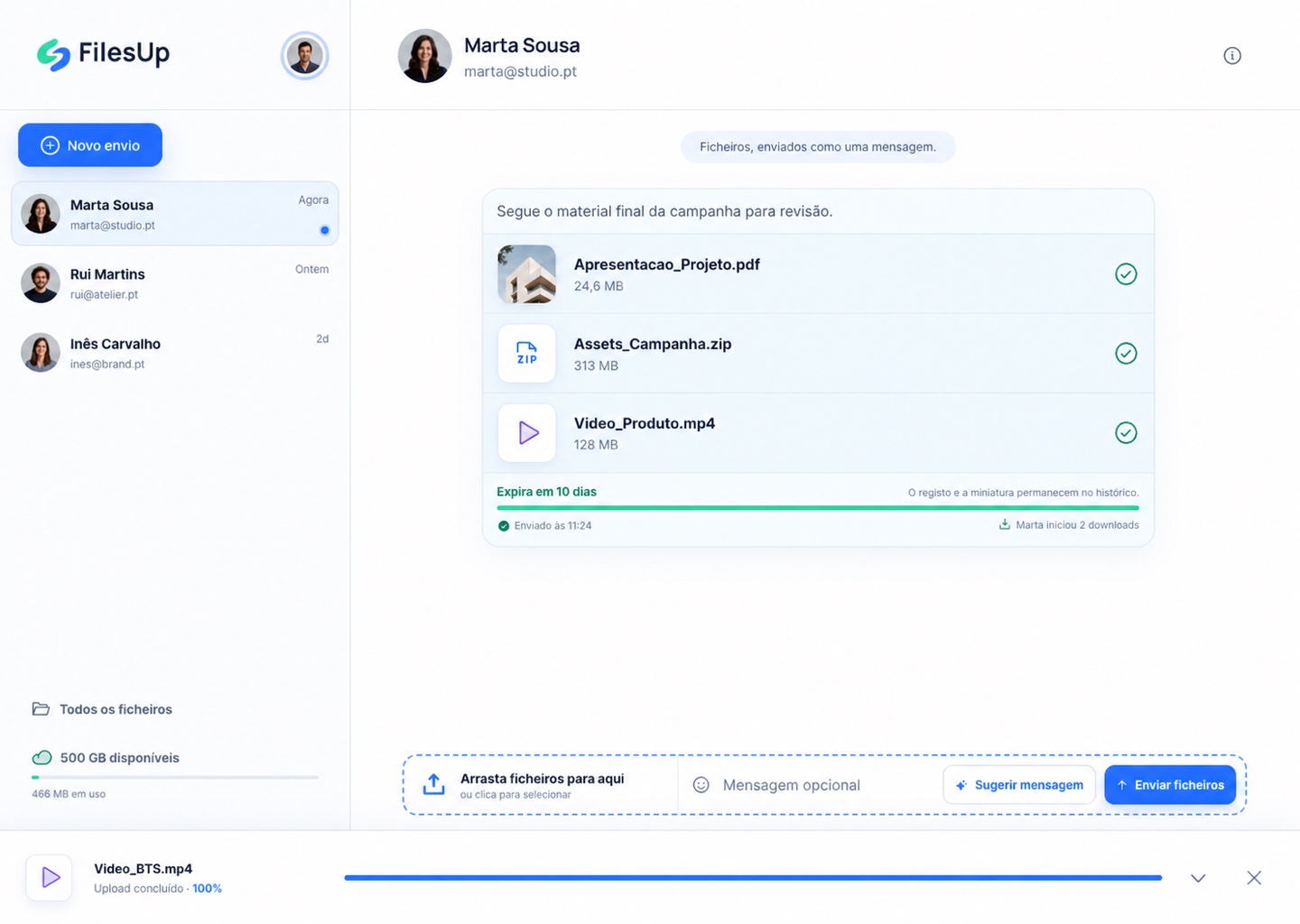 Aplicação FilesUp com conversas, ficheiros enviados e upload em segundo plano